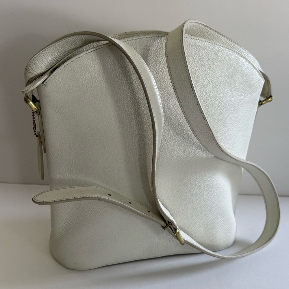 COACH || Authentic - Made in Italy Vintage Coach Crossbody Bag. - Picture 1 of 16